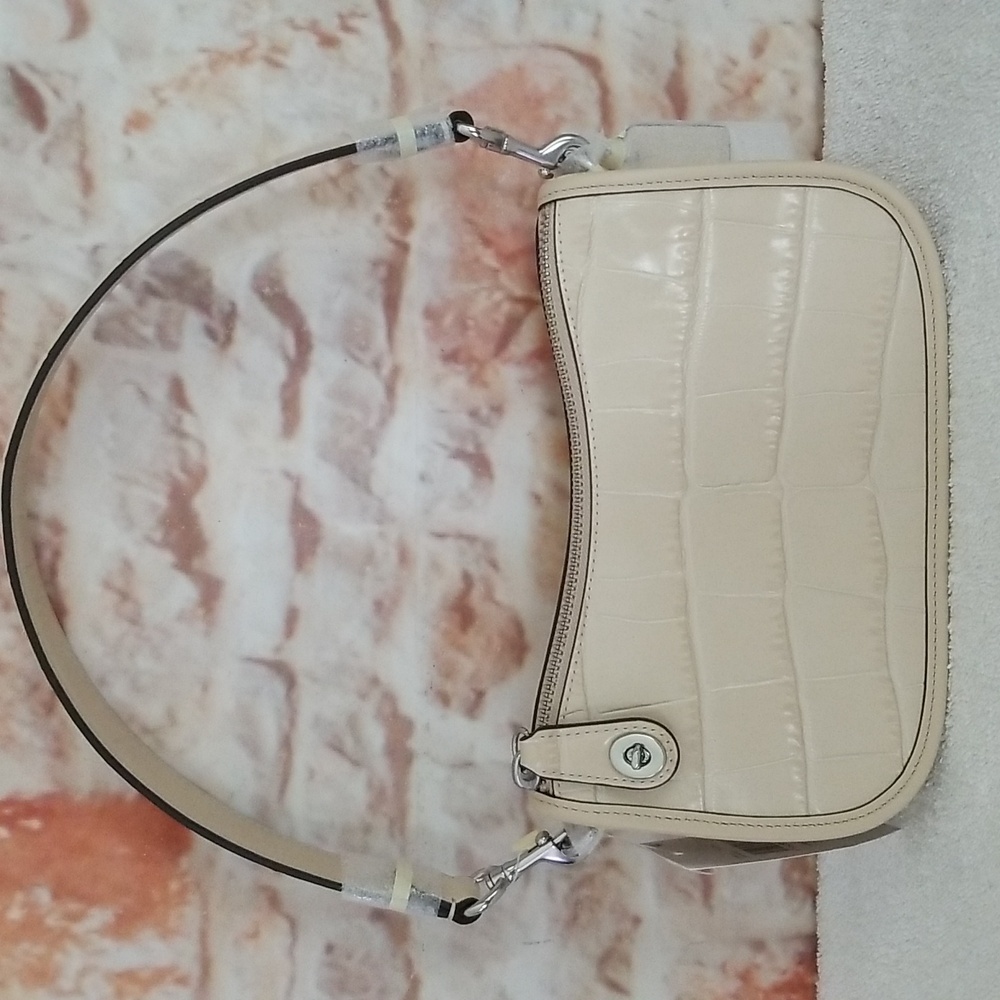 New Coach Swinger 20 Croc-Embossed Shoulder Bag